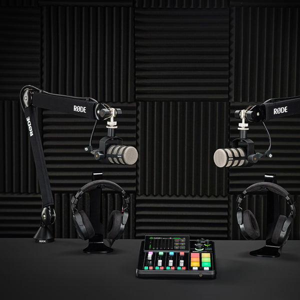 RODE RODECaster Duo Two-person Podcasting Kit with PodMic & Studio Boo ...