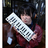 ESI Xsynth Ultra-Thin 25-Key Synthesizer with Integrated Master Keyboard and Audio/MIDI Interface
