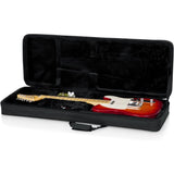 Fender Classic Series Case, Stratocaster/Telecaster, Black