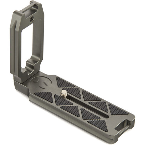 QR11 L Bracket Grey