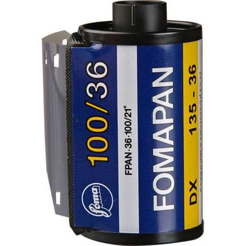 Fomapan 100 Classic Black and White Negative Film (35mm Roll Film, 36 Exposures)